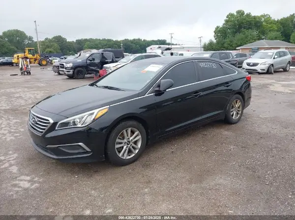 5NPE24AF4GH260974 2016 HYUNDAI SONATA - Image 2