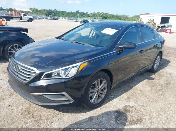 5NPE24AF4GH262112 2016 HYUNDAI SONATA - Image 2