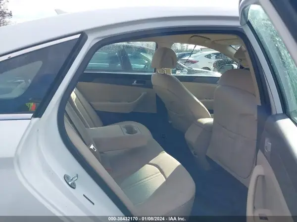 5NPE24AF4GH262448 2016 HYUNDAI SONATA - Image 8