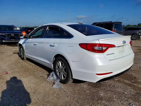 5NPE24AF4GH264782 2016 HYUNDAI SONATA - Image 2