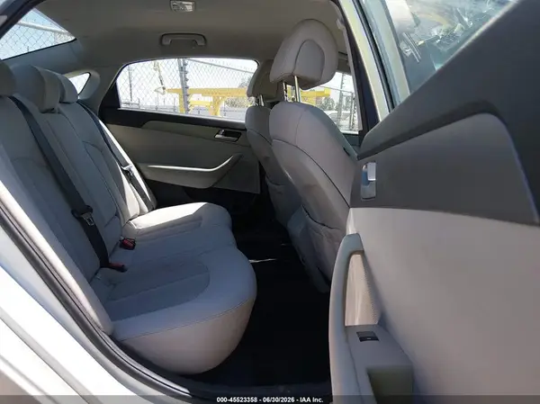 5NPE24AF4GH268329 2016 HYUNDAI SONATA - Image 8