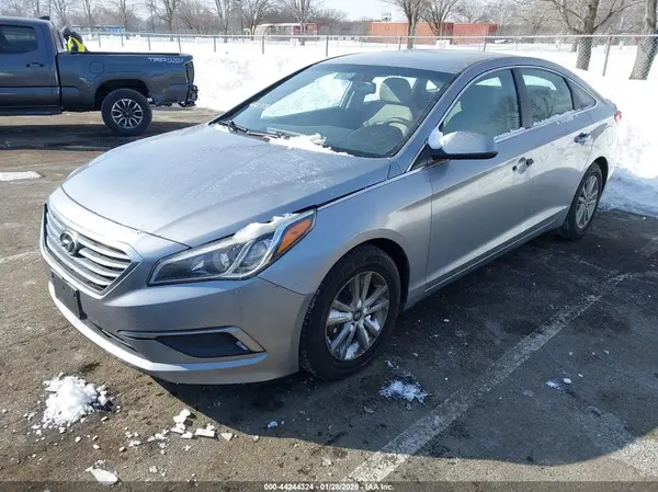 5NPE24AF4GH271165 2016 HYUNDAI SONATA - Image 2