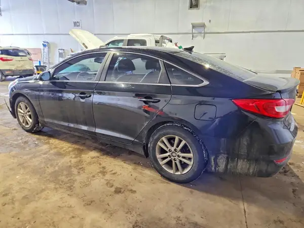 5NPE24AF4GH272686 2016 HYUNDAI SONATA - Image 2
