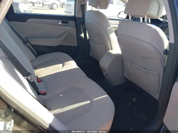 5NPE24AF4GH283901 2016 HYUNDAI SONATA - Image 8