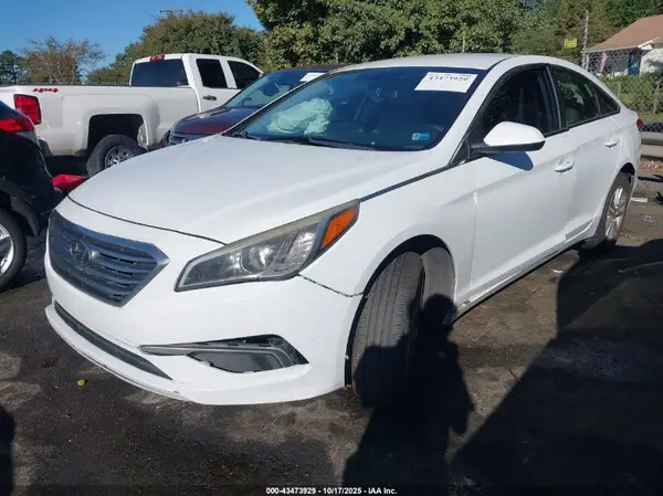 5NPE24AF4GH289441 2016 HYUNDAI SONATA - Image 2