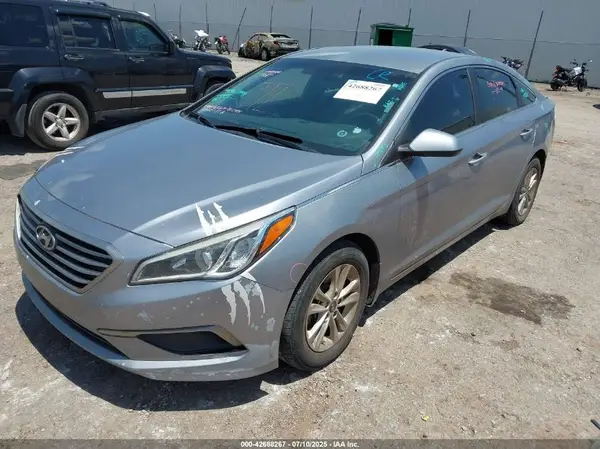 5NPE24AF4GH290198 2016 HYUNDAI SONATA - Image 2