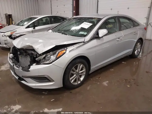 5NPE24AF4GH296275 2016 HYUNDAI SONATA - Image 2