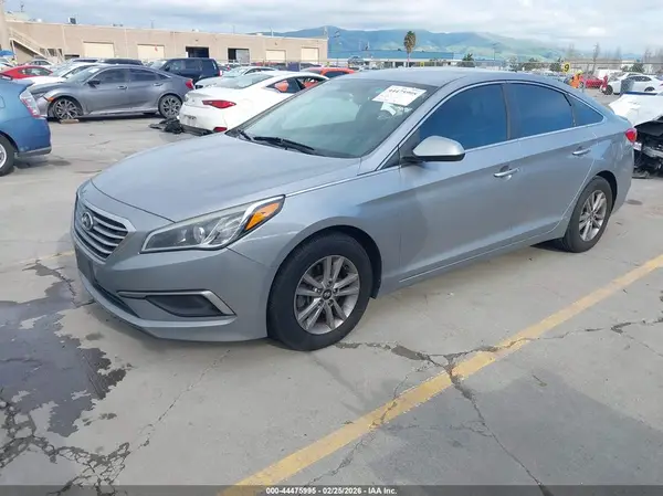 5NPE24AF4GH298933 2016 HYUNDAI SONATA - Image 2