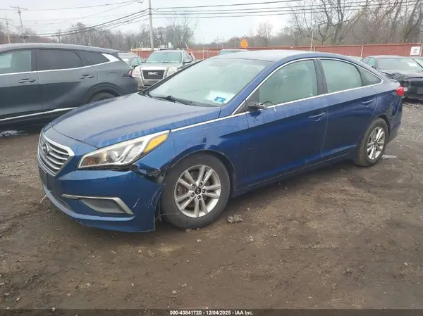 5NPE24AF4GH300129 2016 HYUNDAI SONATA - Image 2
