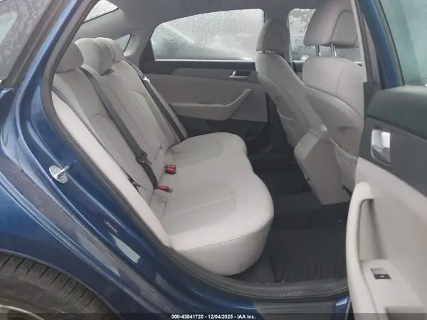 5NPE24AF4GH300129 2016 HYUNDAI SONATA - Image 8