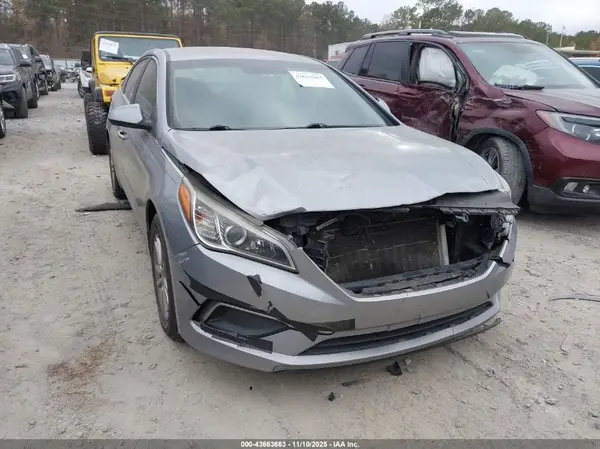 5NPE24AF4GH301829 2016 HYUNDAI SONATA - Image 1