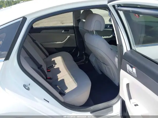 5NPE24AF4GH302186 2016 HYUNDAI SONATA - Image 8