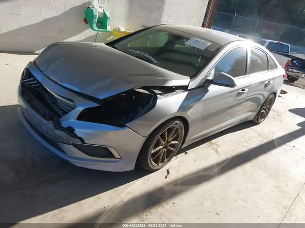 5NPE24AF4GH302284 2016 HYUNDAI SONATA - Image 2