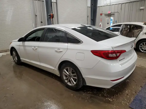 5NPE24AF4GH305332 2016 HYUNDAI SONATA - Image 2