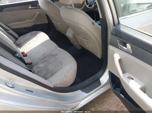 5NPE24AF4GH305718 2016 HYUNDAI SONATA - Image 8