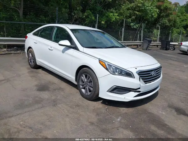 5NPE24AF4GH307341 2016 HYUNDAI SONATA - Image 1