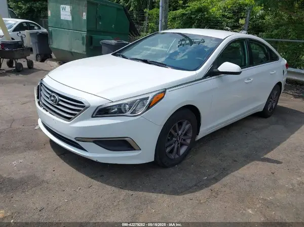 5NPE24AF4GH307341 2016 HYUNDAI SONATA - Image 2