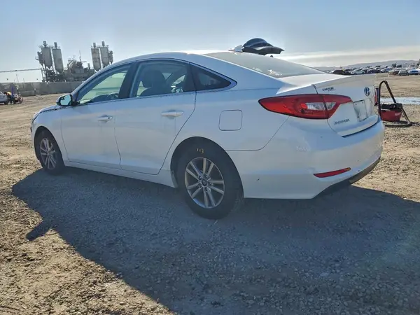 5NPE24AF4GH307579 2016 HYUNDAI SONATA - Image 2