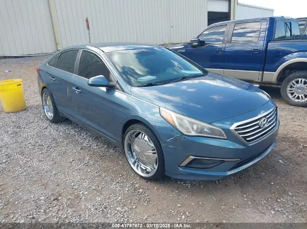 5NPE24AF4GH307971 2016 HYUNDAI SONATA - Image 1