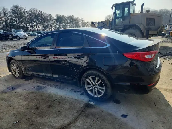 5NPE24AF4GH309879 2016 HYUNDAI SONATA - Image 2