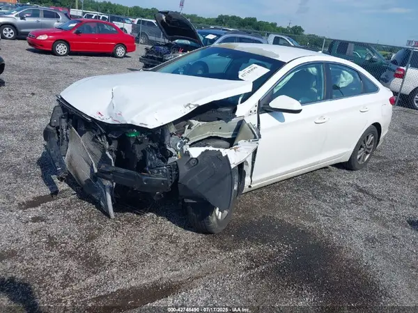 5NPE24AF4GH312944 2016 HYUNDAI SONATA - Image 2