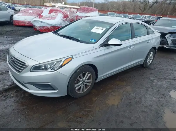 5NPE24AF4GH313009 2016 HYUNDAI SONATA - Image 2