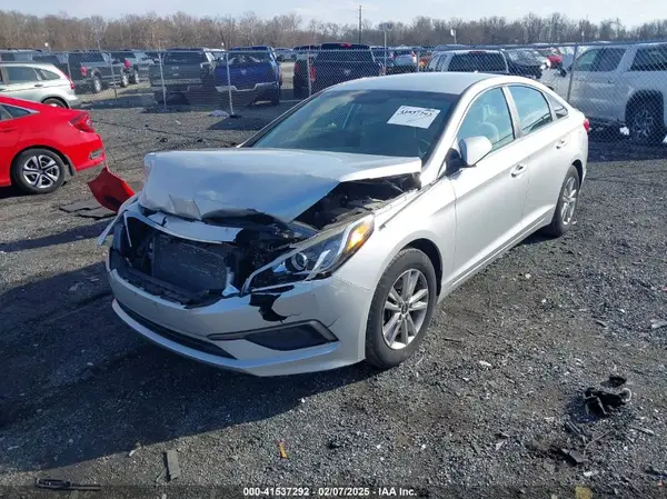 5NPE24AF4GH314516 2016 HYUNDAI SONATA - Image 2