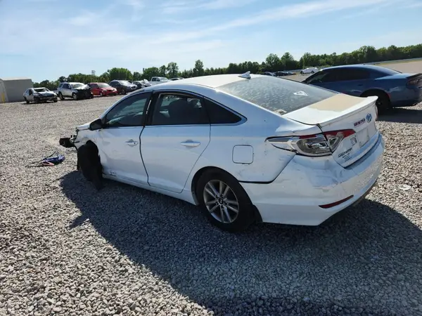 5NPE24AF4GH319117 2016 HYUNDAI SONATA - Image 2