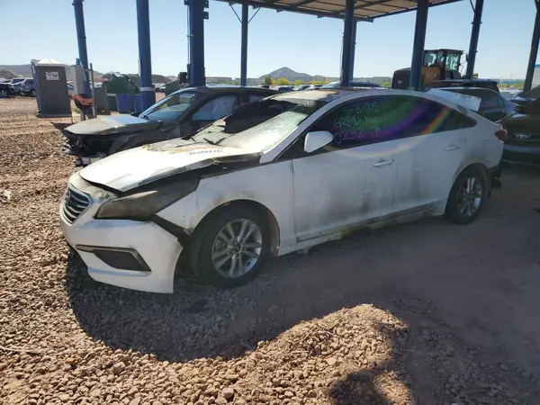 5NPE24AF4GH330232 2016 HYUNDAI SONATA - Image 1