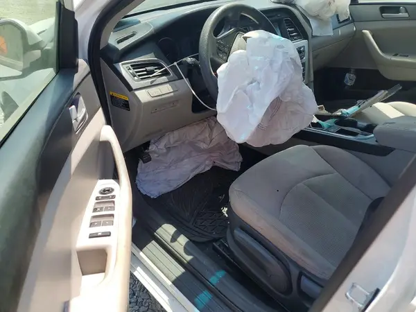 5NPE24AF4GH333793 2016 HYUNDAI SONATA - Image 8