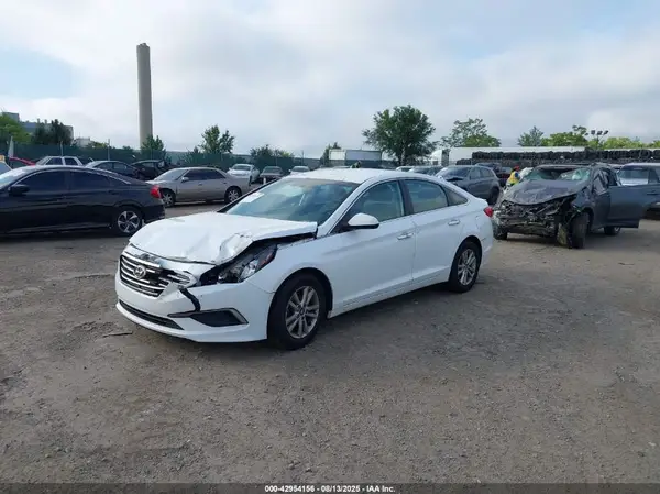 5NPE24AF4GH334992 2016 HYUNDAI SONATA - Image 2