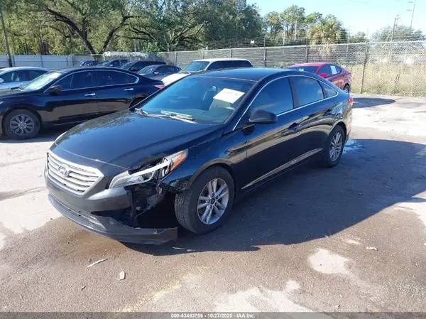 5NPE24AF4GH337651 2016 HYUNDAI SONATA - Image 2