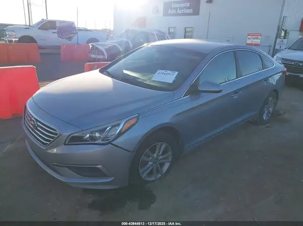 5NPE24AF4GH337780 2016 HYUNDAI SONATA - Image 2