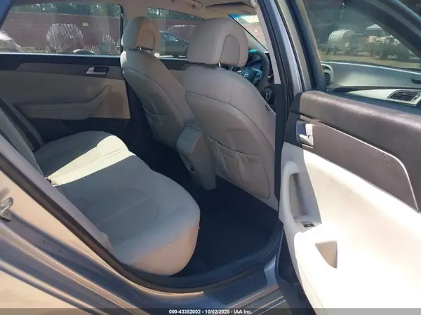 5NPE24AF4GH338718 2016 HYUNDAI SONATA - Image 8