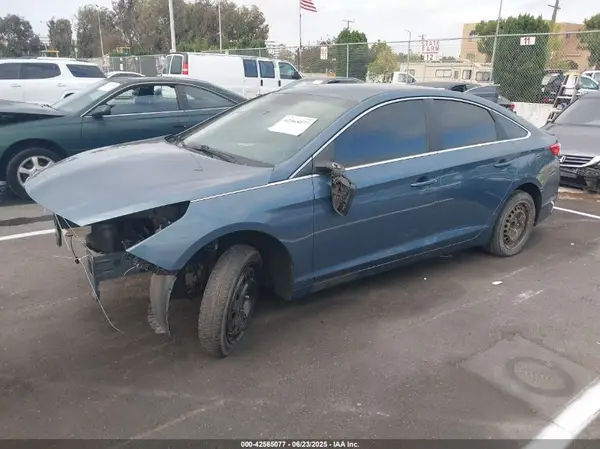 5NPE24AF4GH340551 2016 HYUNDAI SONATA - Image 2