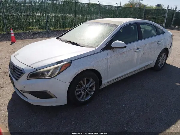 5NPE24AF4GH343174 2016 HYUNDAI SONATA - Image 2