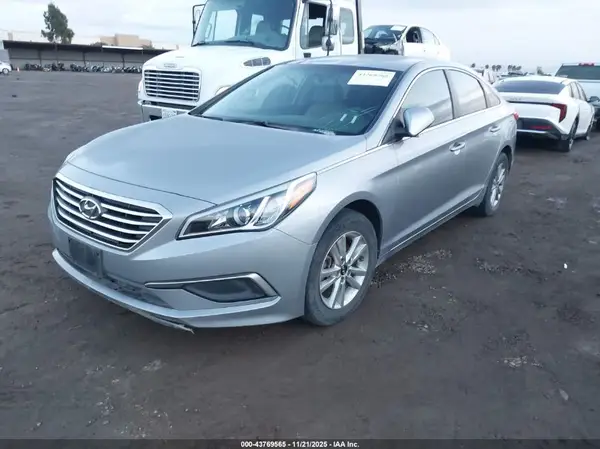 5NPE24AF4GH346138 2016 HYUNDAI SONATA - Image 2