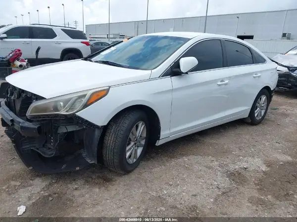 5NPE24AF4GH349881 2016 HYUNDAI SONATA - Image 2