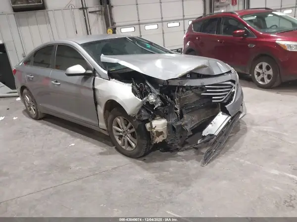 5NPE24AF4GH351789 2016 HYUNDAI SONATA - Image 1