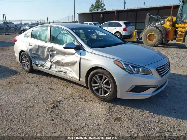 5NPE24AF4GH352926 2016 HYUNDAI SONATA - Image 1