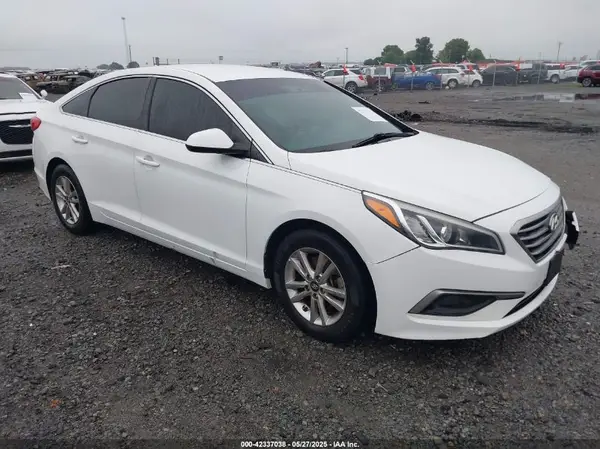 5NPE24AF4GH357592 2016 HYUNDAI SONATA - Image 1