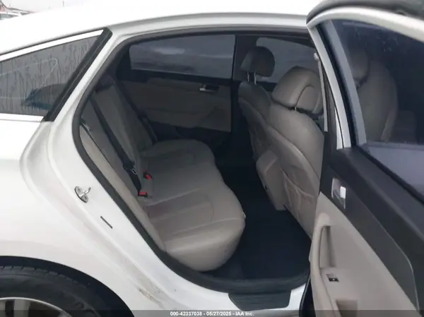 5NPE24AF4GH357592 2016 HYUNDAI SONATA - Image 8