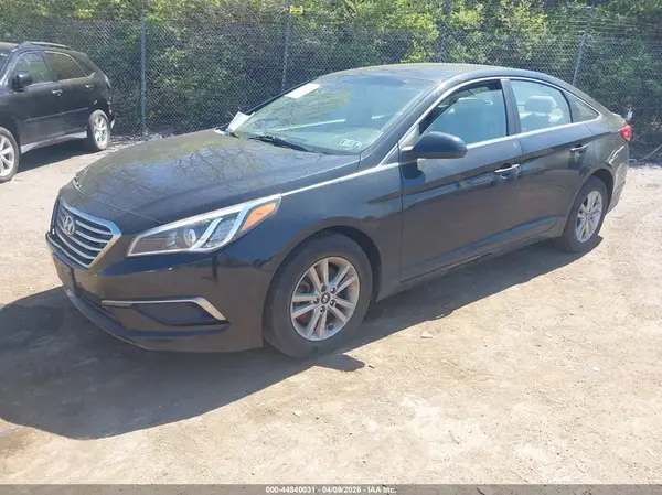 5NPE24AF4GH357706 2016 HYUNDAI SONATA - Image 2