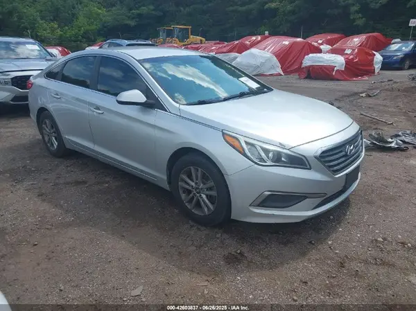 5NPE24AF4GH359245 2016 HYUNDAI SONATA - Image 1