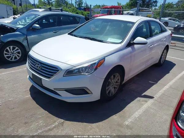 5NPE24AF4GH360699 2016 HYUNDAI SONATA - Image 2