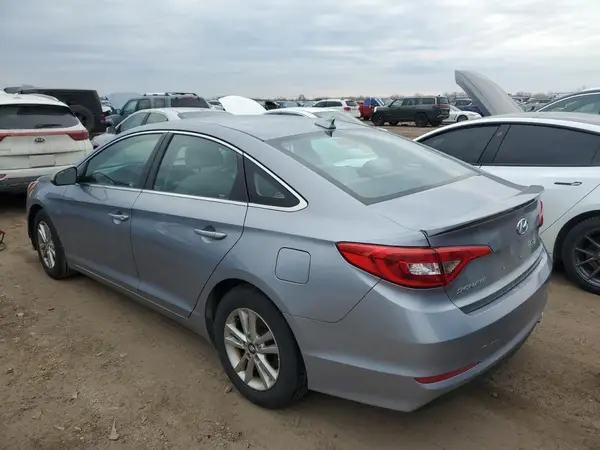 5NPE24AF4GH365966 2016 HYUNDAI SONATA - Image 2