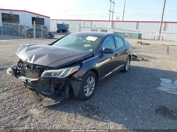 5NPE24AF4GH366065 2016 HYUNDAI SONATA - Image 2