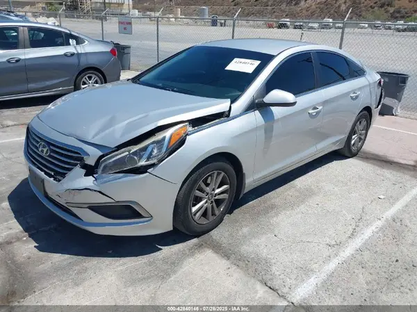 5NPE24AF4GH369984 2016 HYUNDAI SONATA - Image 2