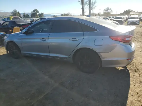 5NPE24AF4GH372805 2016 HYUNDAI SONATA - Image 2