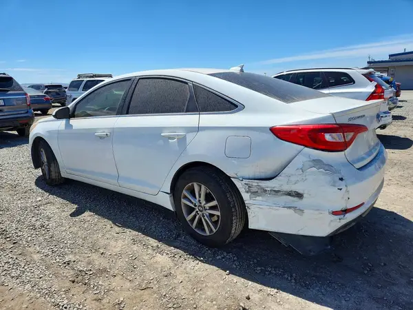 5NPE24AF4GH372965 2016 HYUNDAI SONATA - Image 2